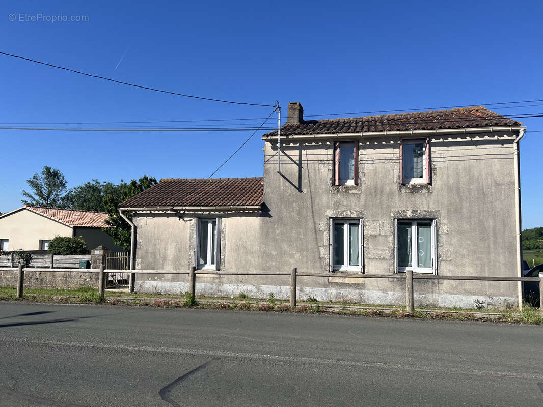 Maison à THIRE