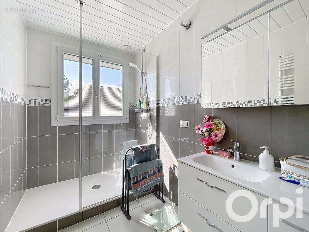 Maison à BALLAINVILLIERS