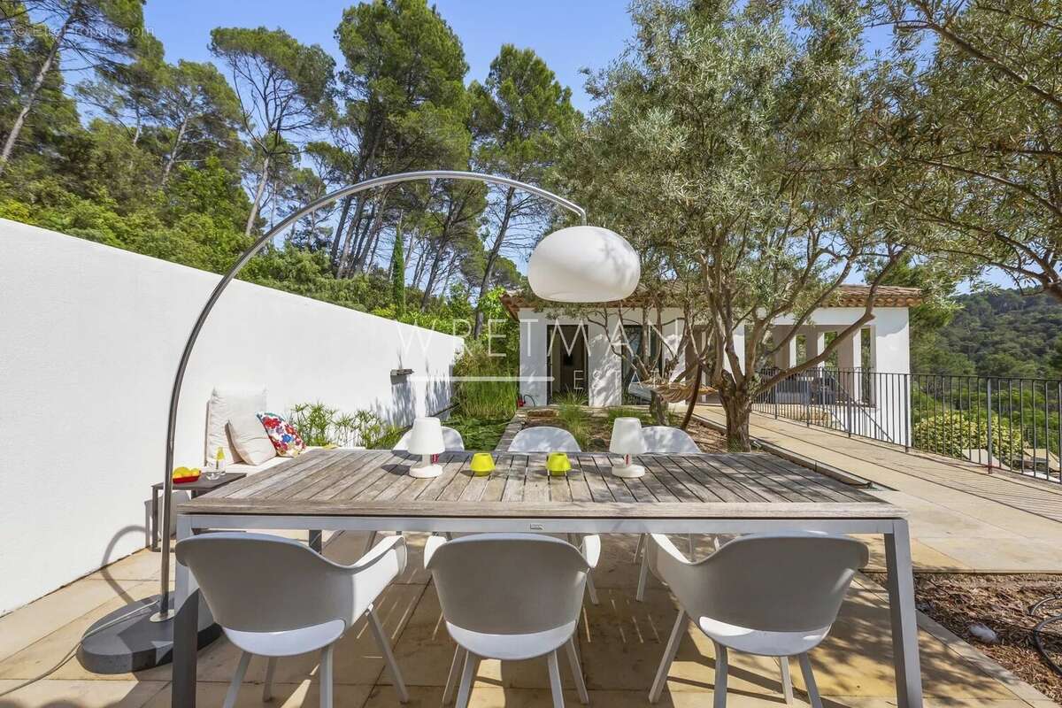 Maison à LORGUES