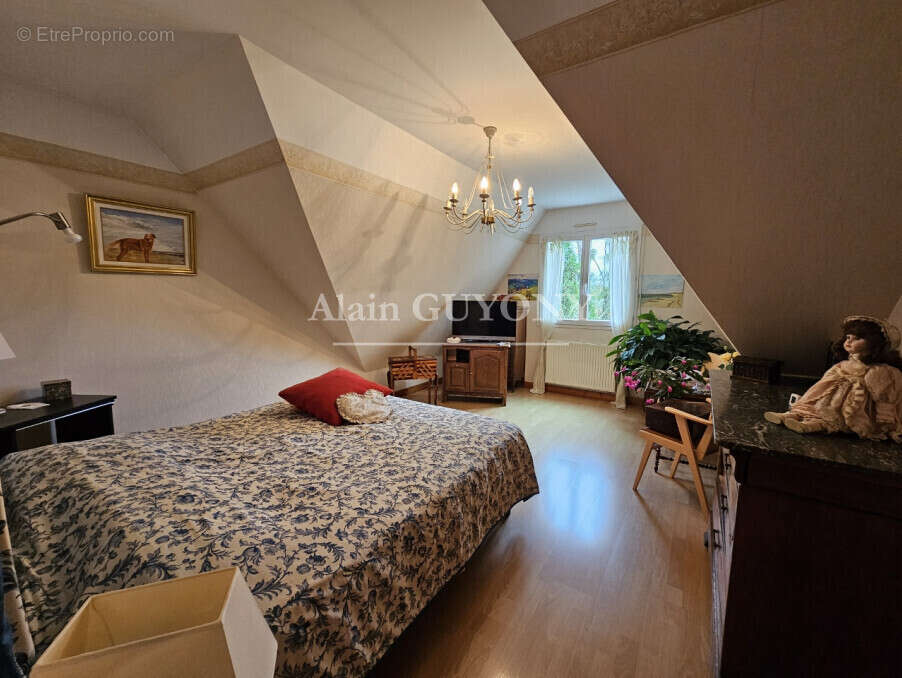 Maison à PONT-L&#039;EVEQUE