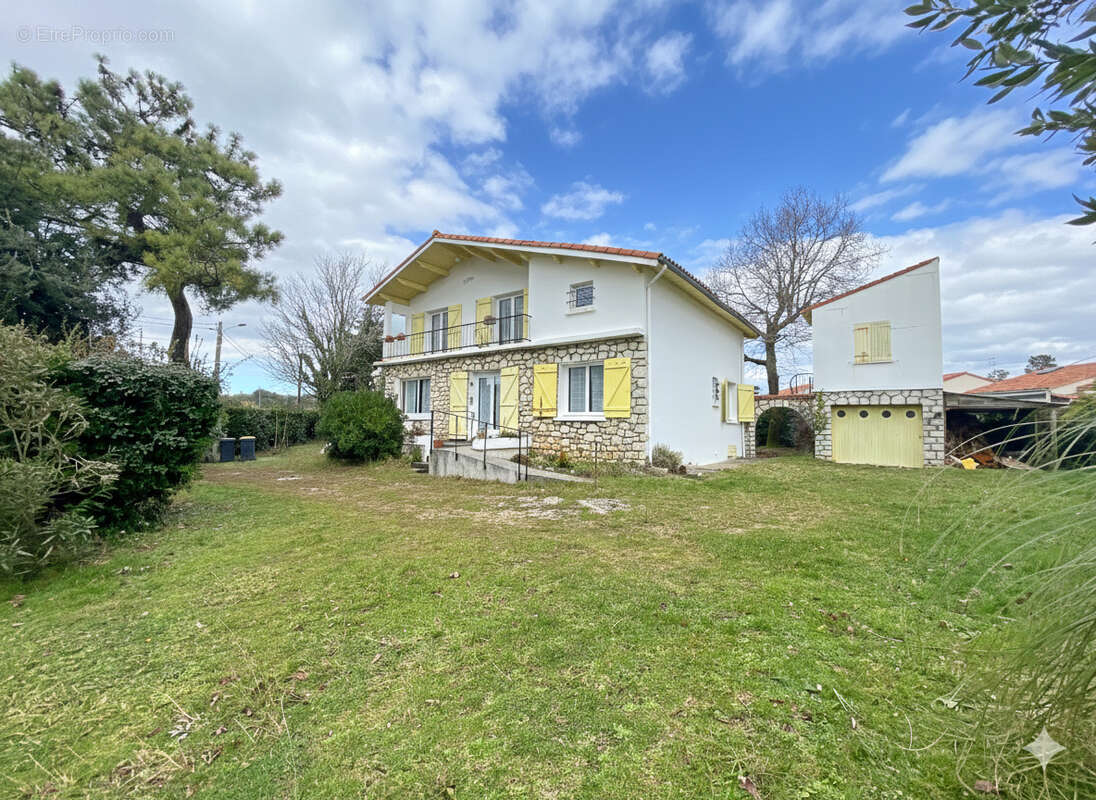 Maison à SAINT-PALAIS-SUR-MER