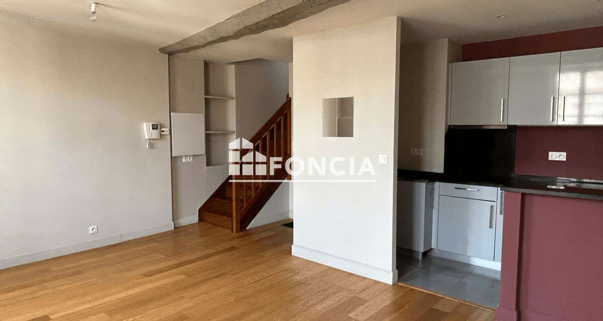 Duplex t3 centre ville - photo 2