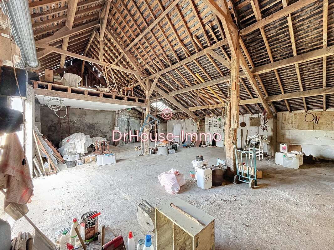 Parking à CHATEAU-LA-VALLIERE