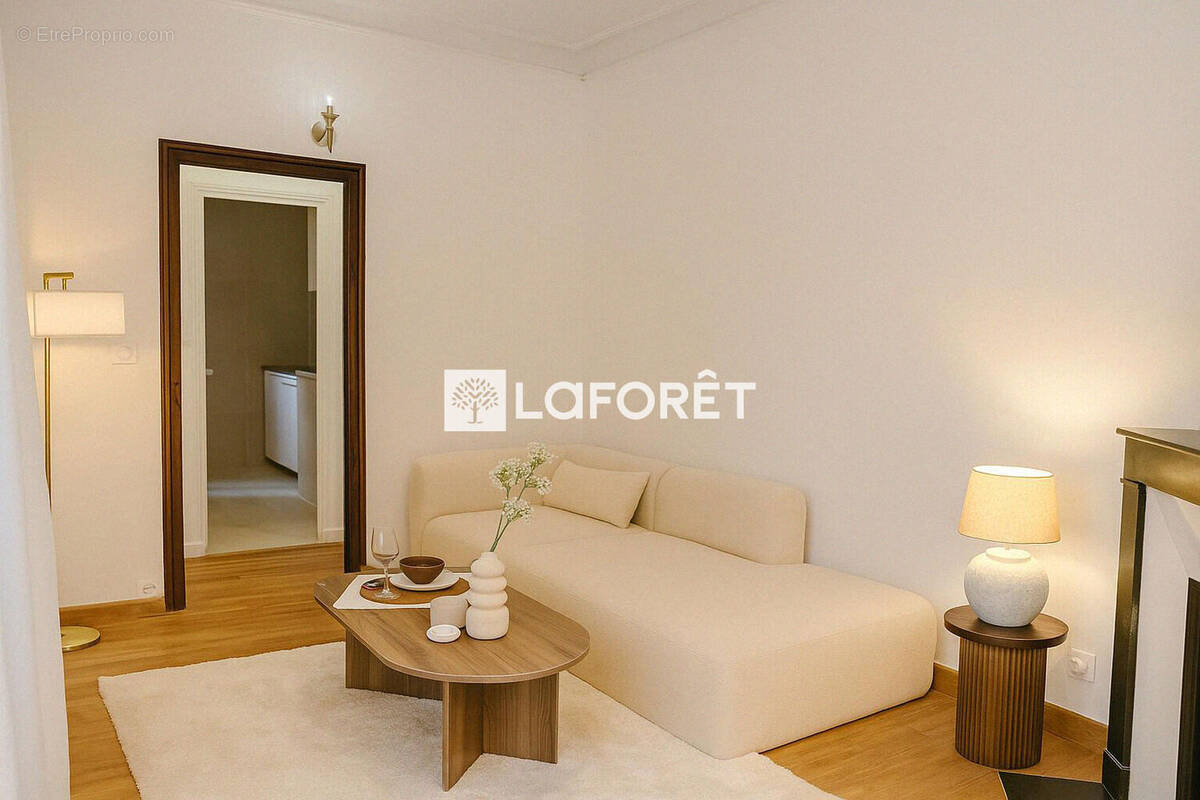 Appartement à PARIS-15E