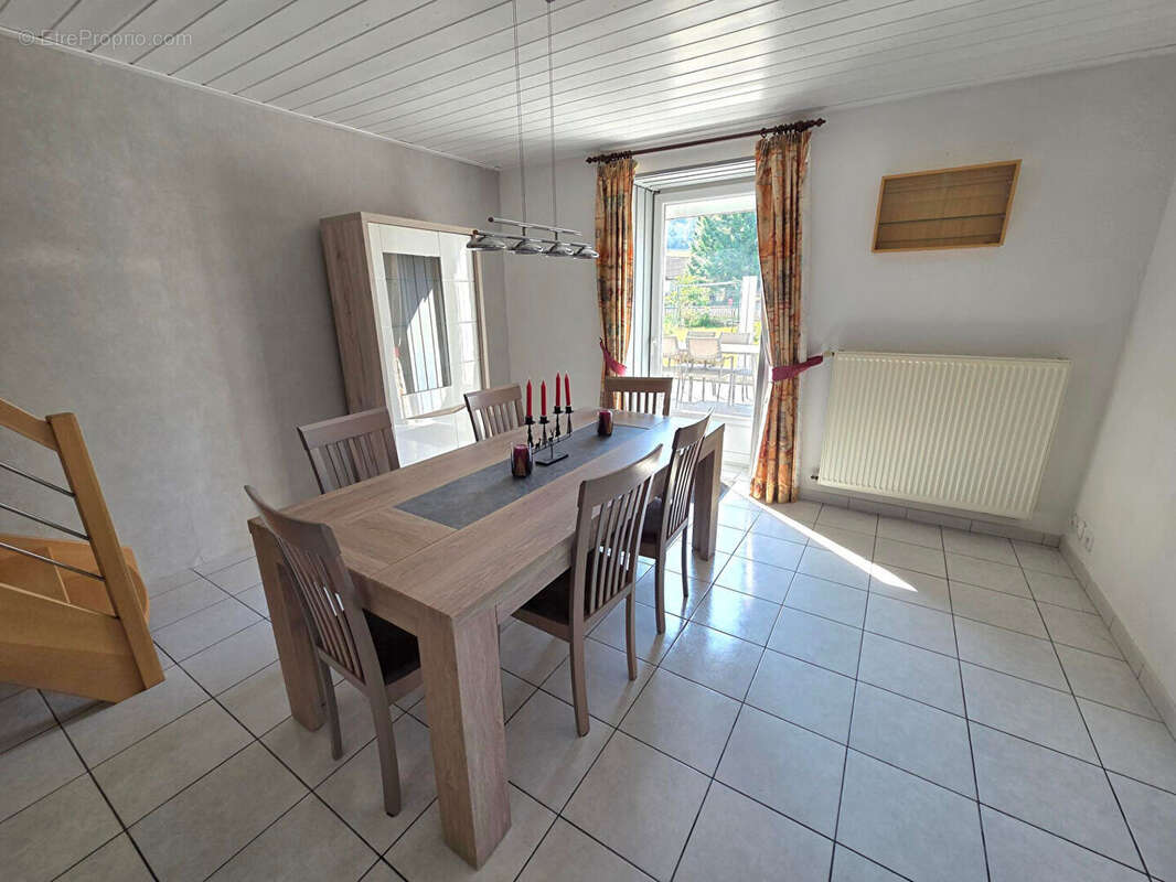 Appartement à MAICHE