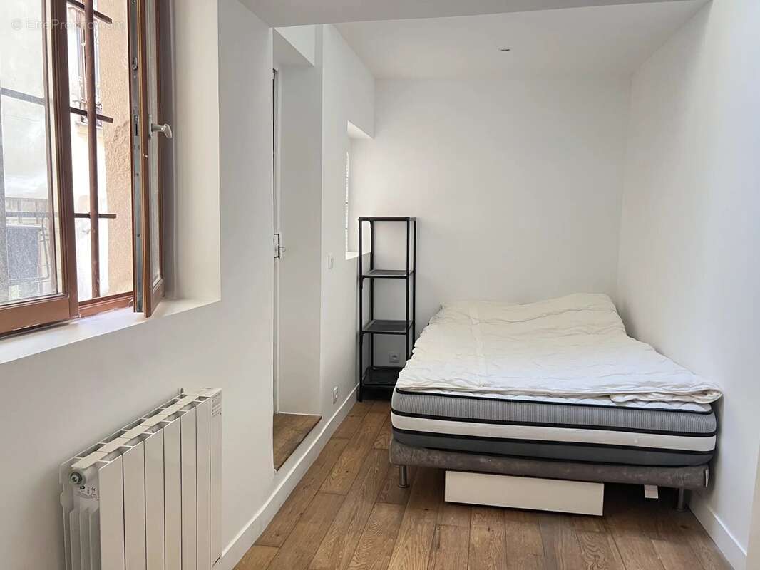 Appartement à PARIS-20E