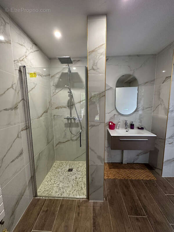 Maison à SAINT-MARTIN-DU-VIVIER