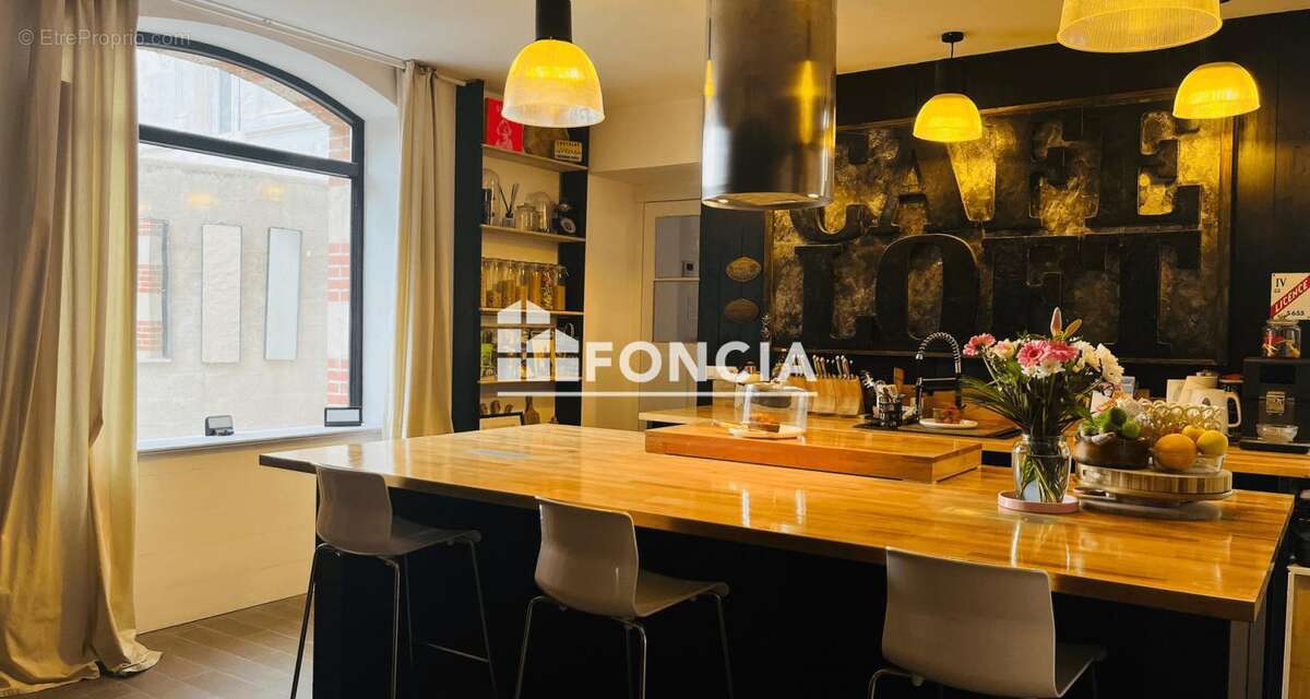 Maison à MONTLOUIS-SUR-LOIRE