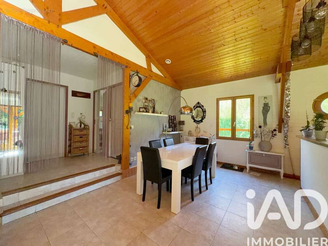 Photo 3 - Maison à QUINCAY