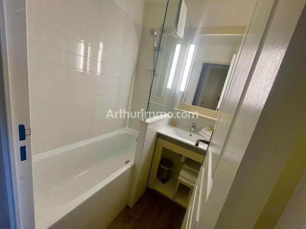 Appartement à GRIMAUD