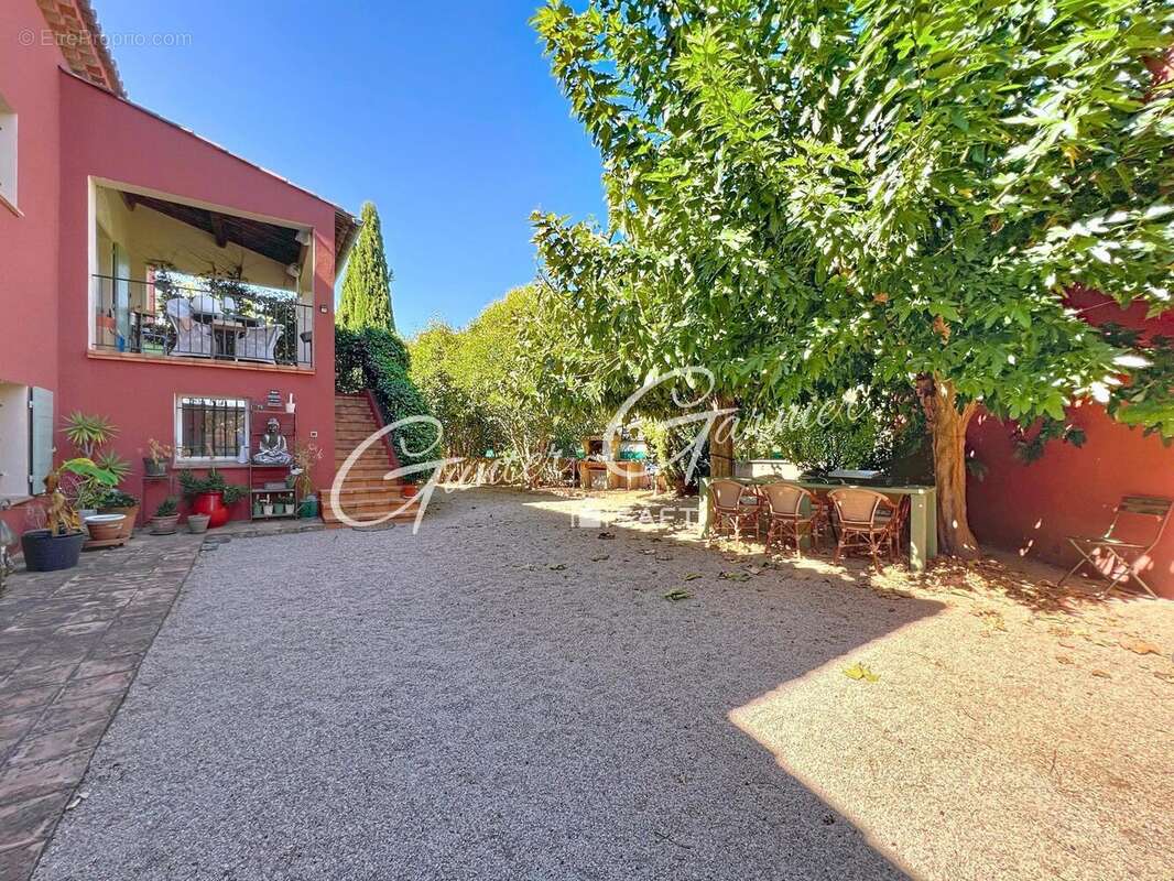 Photo 8 - Maison à LE LUC