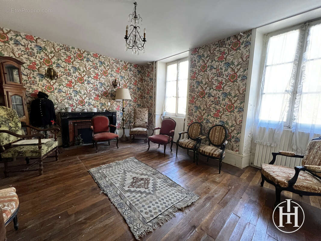 Maison à CERILLY