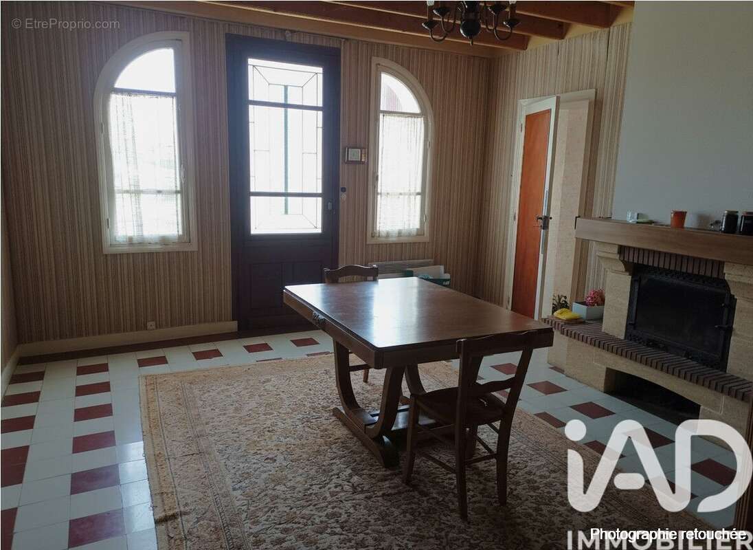 Maison 151 m² à Soulignonne  - photo 3