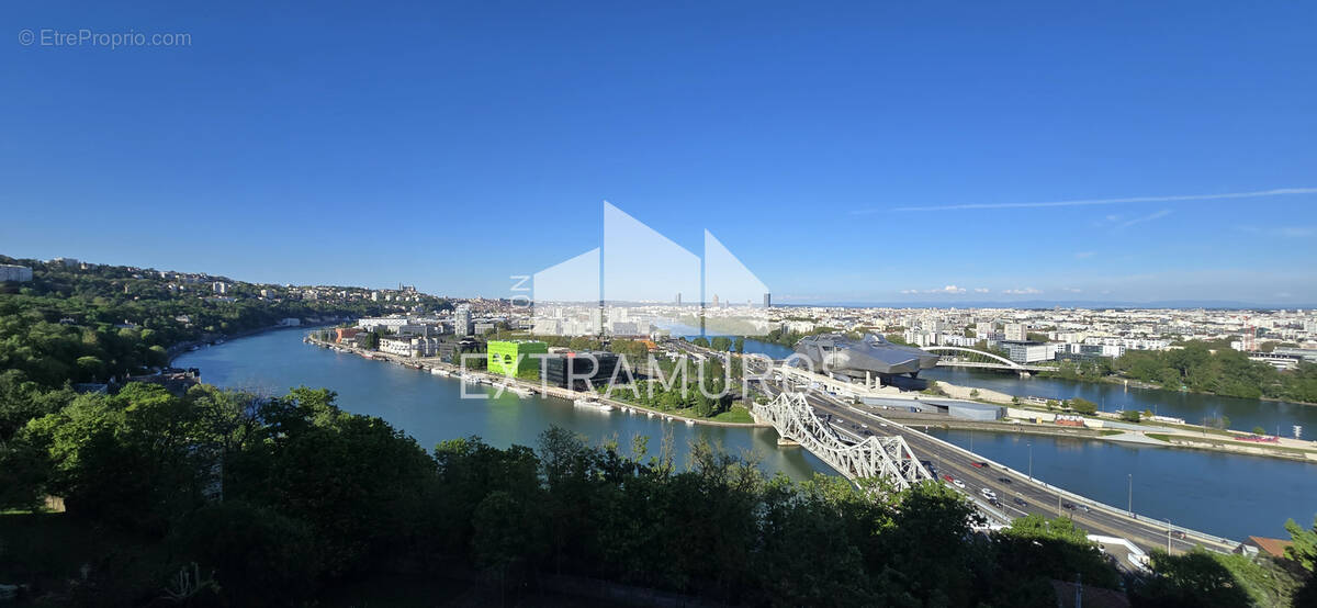 Appartement à LA MULATIERE