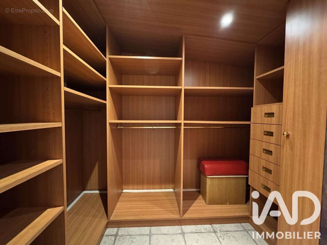 Maison 188 m² à Liverdy-En-Brie  - photo 5