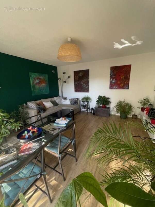 Appartement à SAINT-GENIES-BELLEVUE