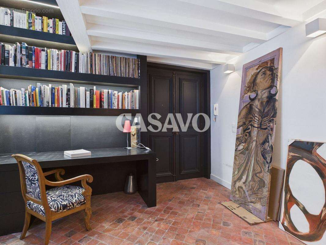 Appartement à PARIS-3E