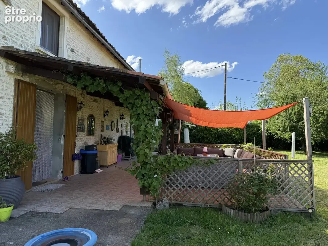 Superbe grande maison en pierre de 5 chambres avec piscine chauffée - photo 15