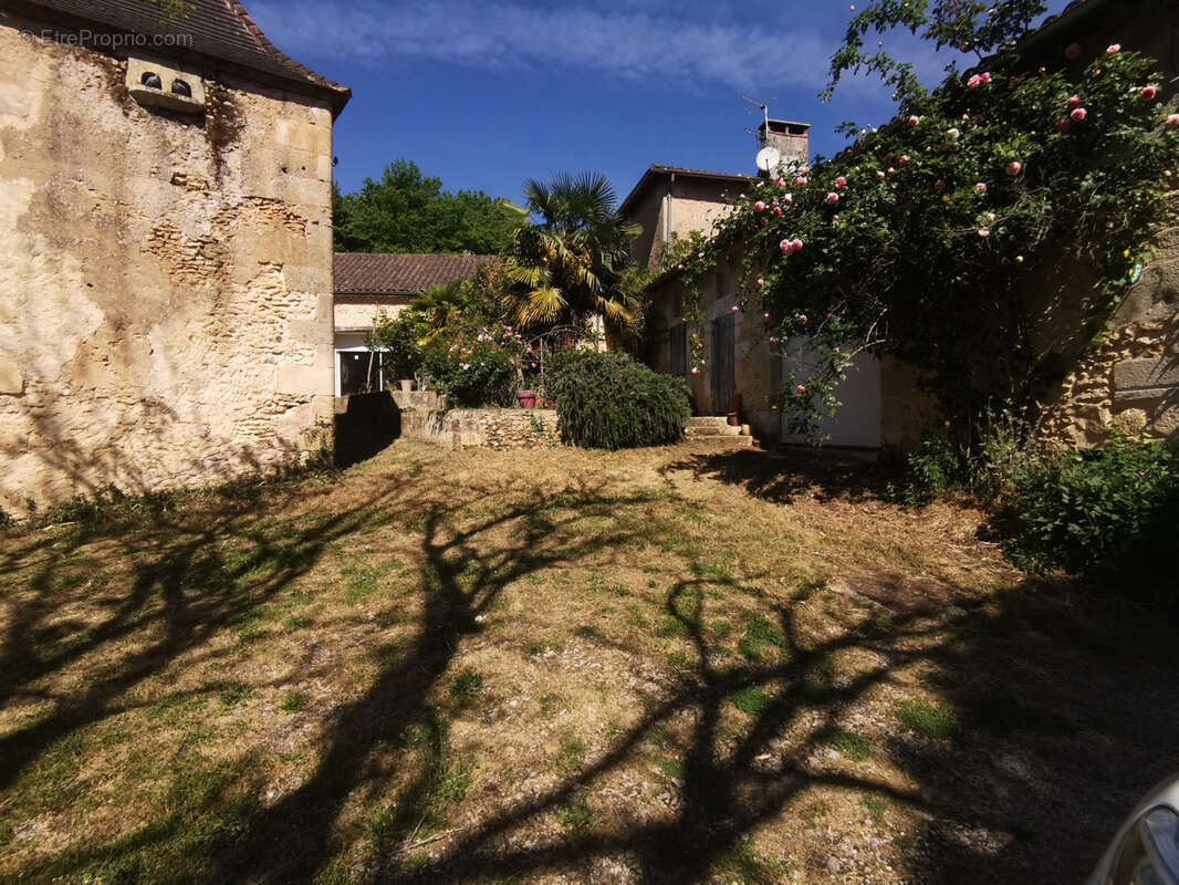 Autre à PERIGUEUX