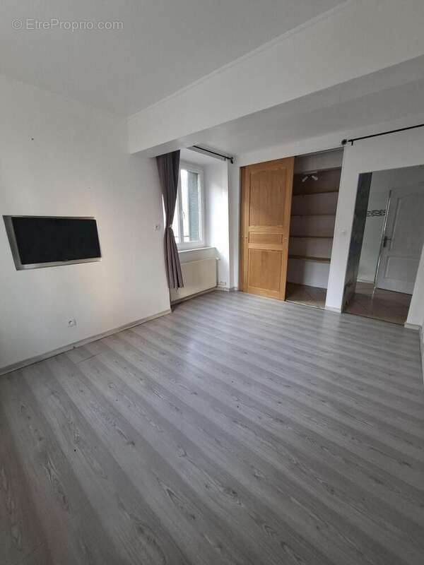 Photo 8 - Maison à PANISSIERES