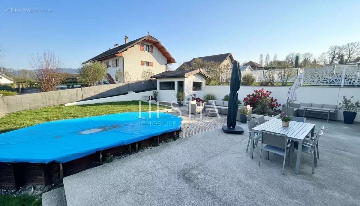 Maison à VALLIERES