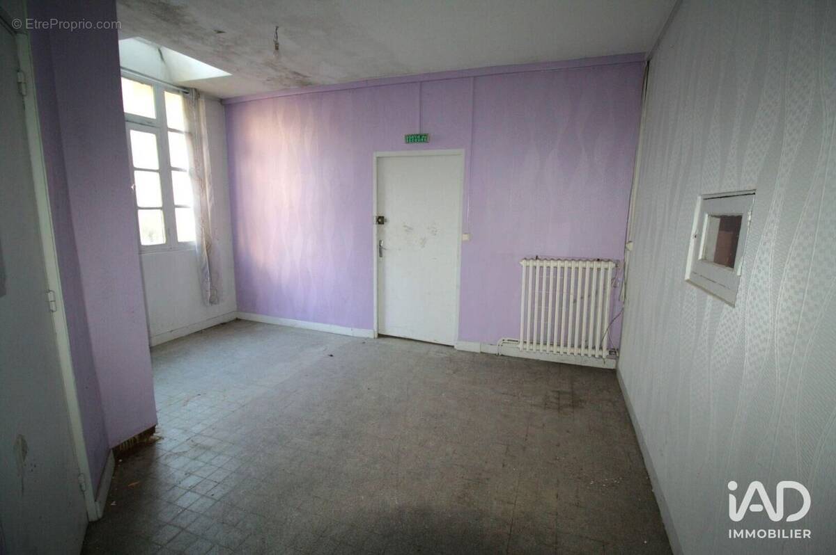 Photo 1 - Commerce à HENNEBONT