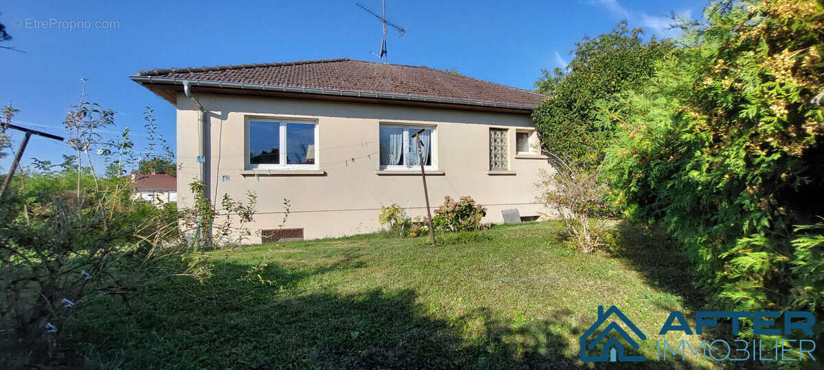 Maison à LANEUVEVILLE-AUX-BOIS