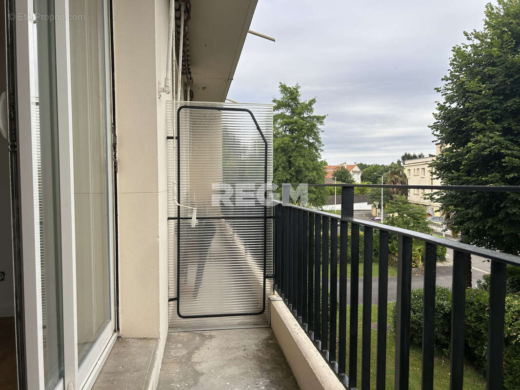 Appartement à BILLERE
