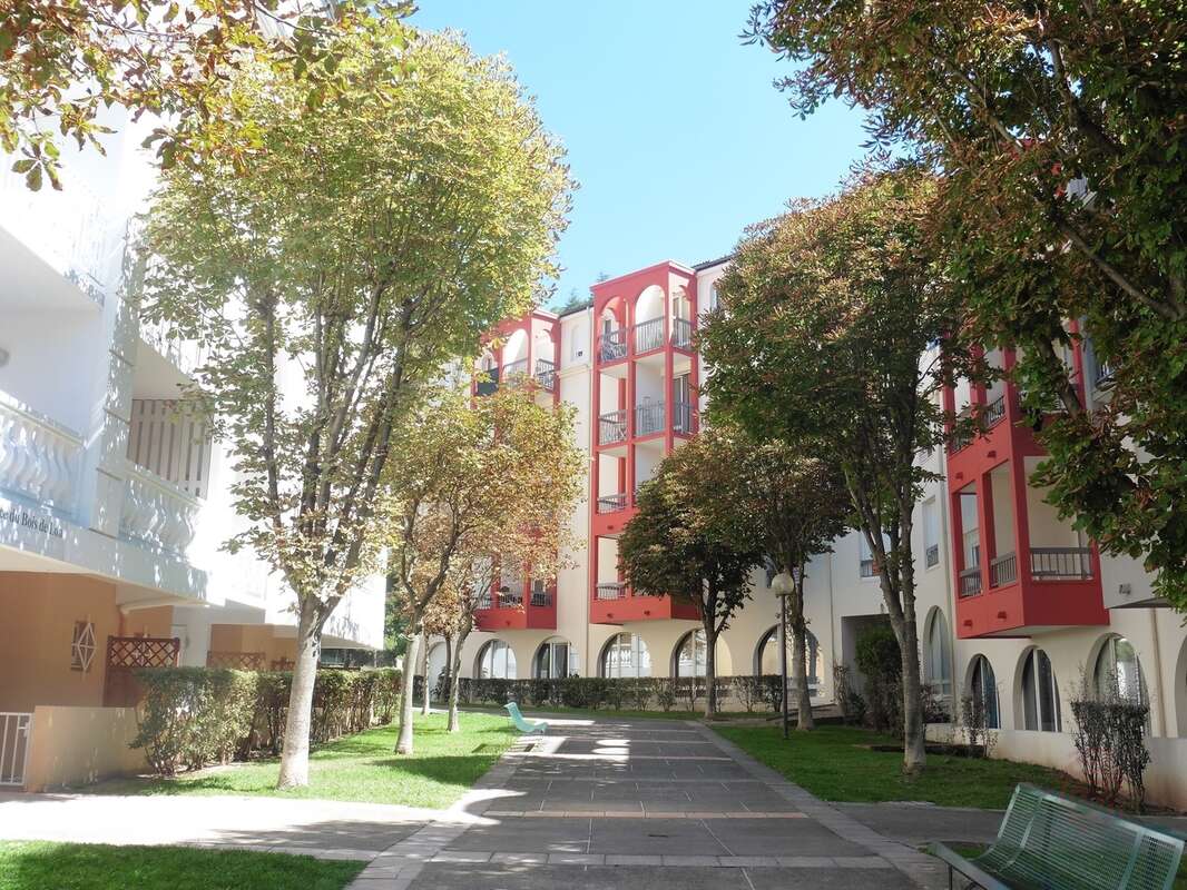 Appartement à LAMALOU-LES-BAINS