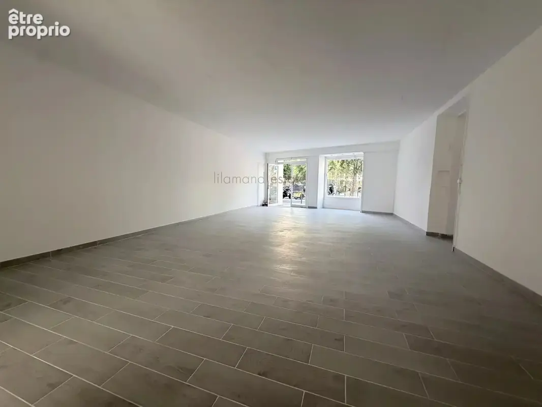Cannes – place du cdt maria – murs commerciaux libres 120 m² – toutes activités - photo 7
