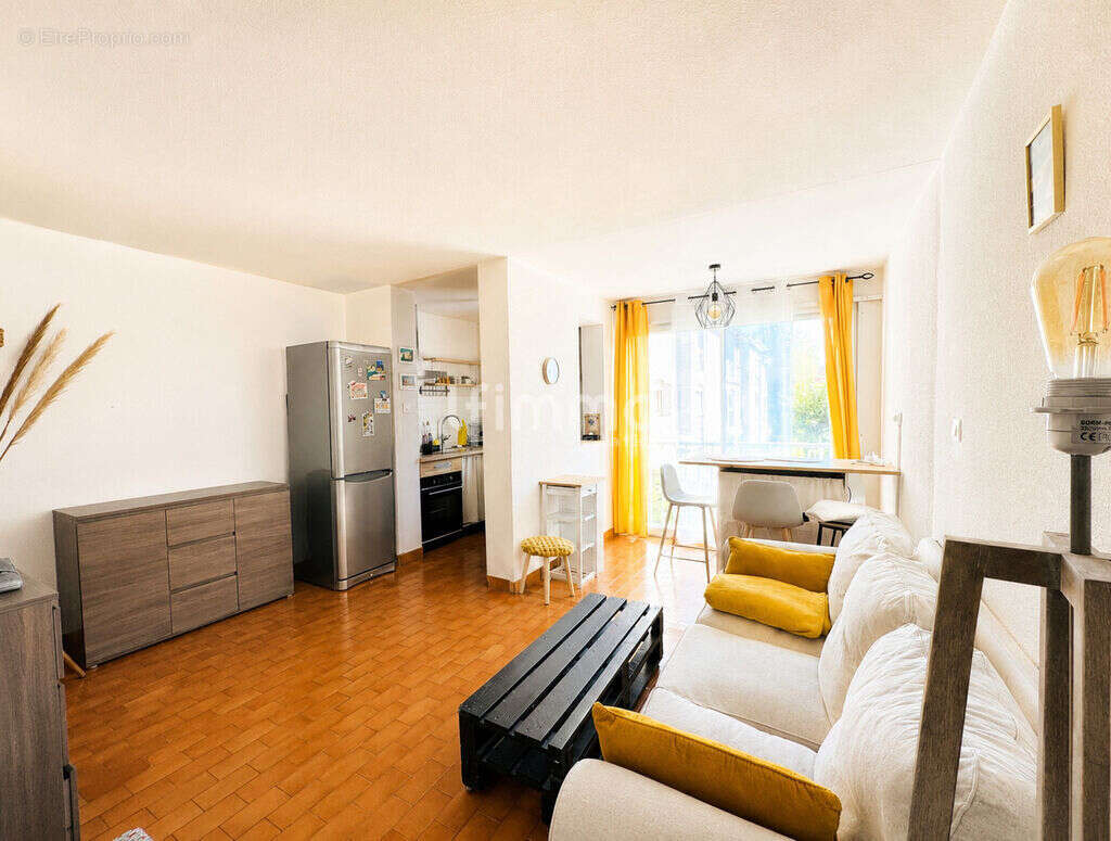 Appartement T2 28 m2 - 1er étage - stationnement - Argelès sur m - photo 2