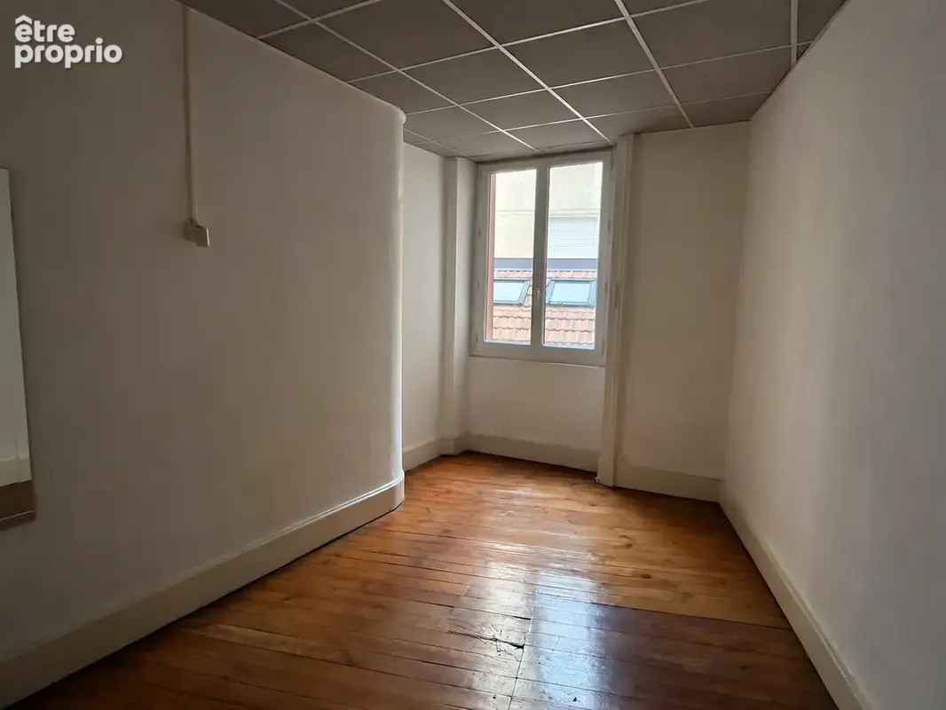 Appartement T3 de 80 m2 à rénover   Centre-ville de Saint-Étienne - photo 6