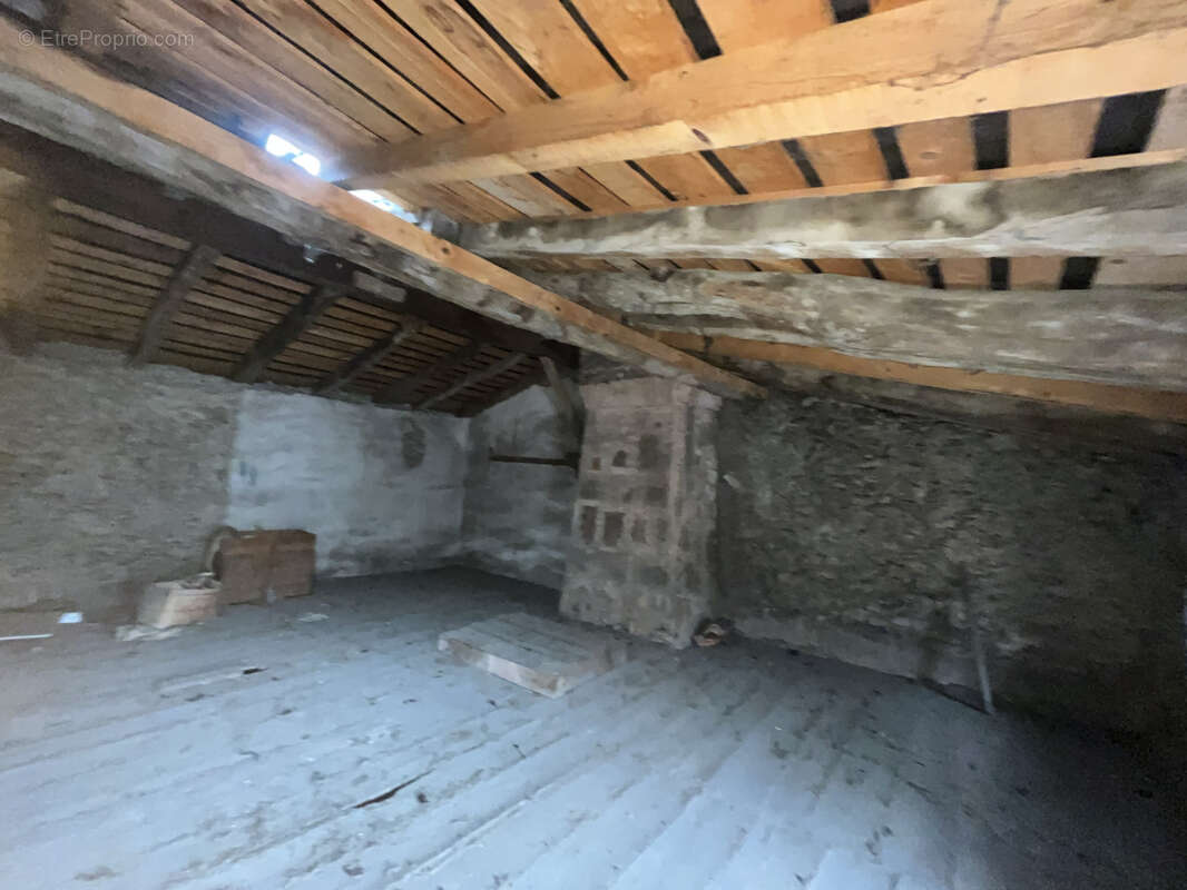 Appartement à LE MAS-D'AZIL