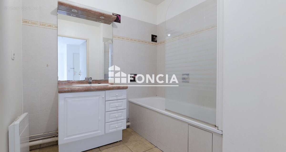 Appartement à LIEUSAINT