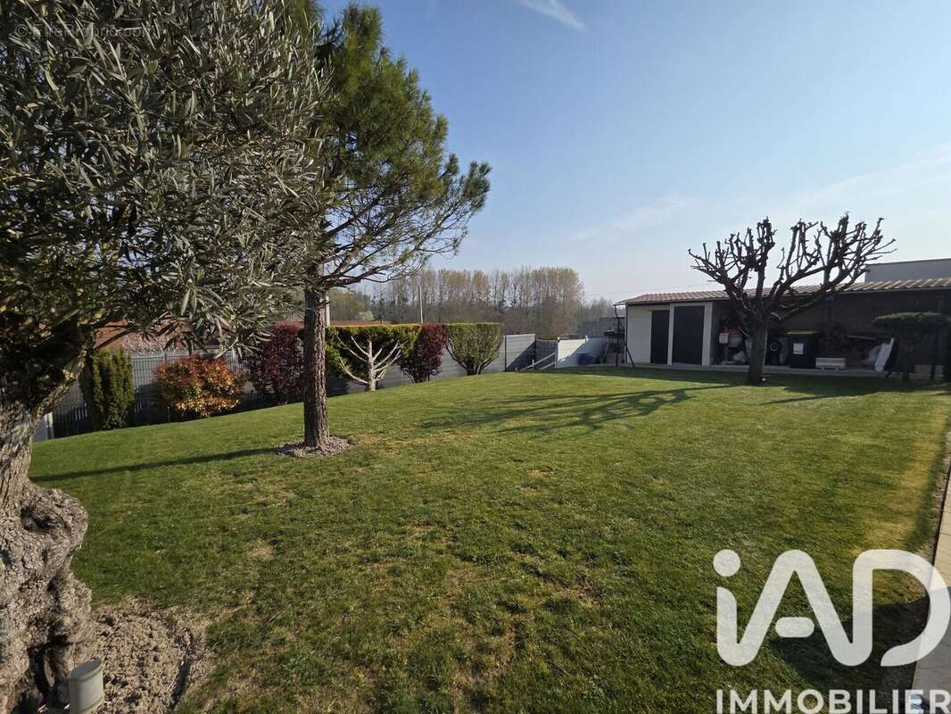 Photo 3 - Maison à SAINT-HILAIRE-SOUS-ROMILLY