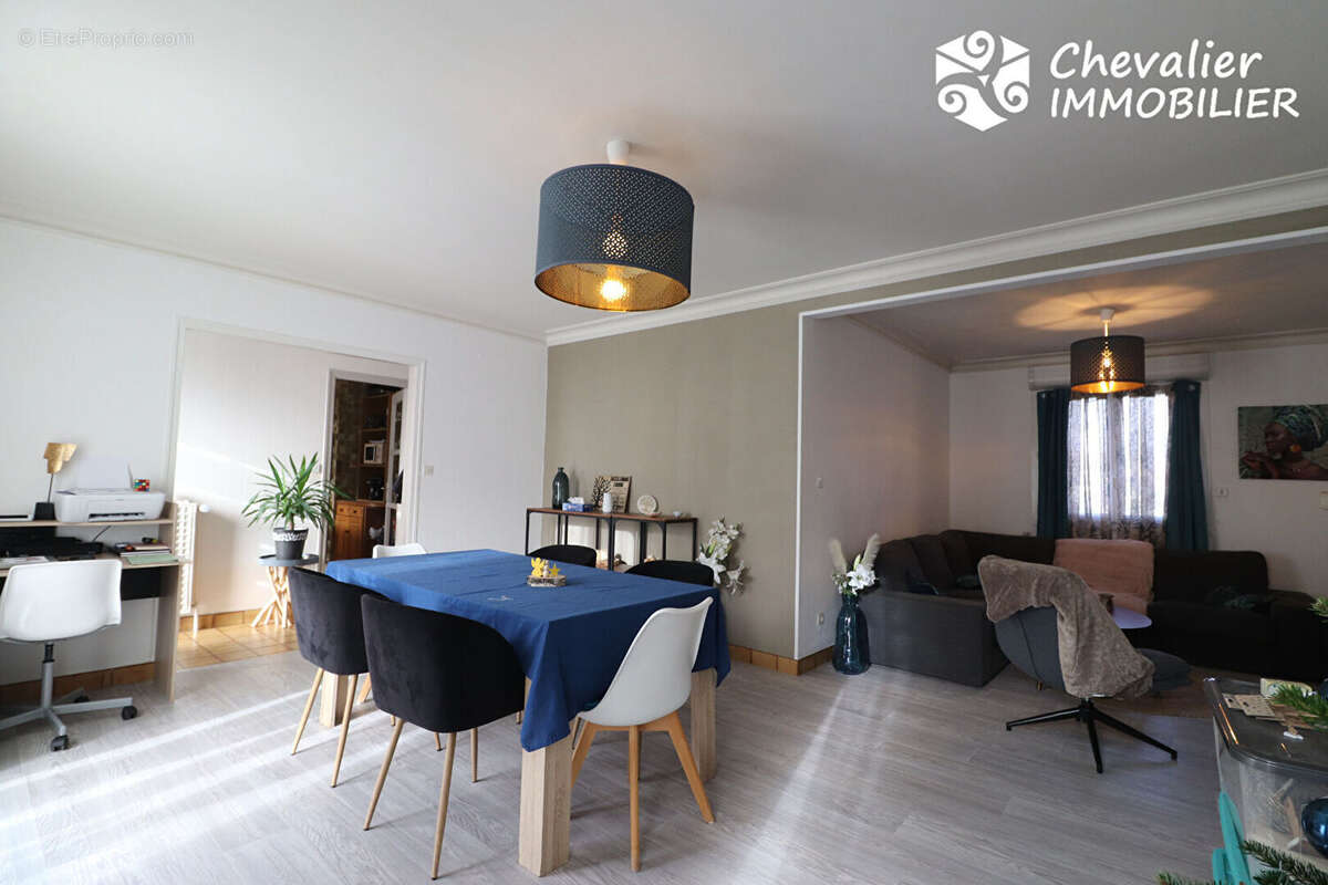 Maison à SAINT-NOLFF