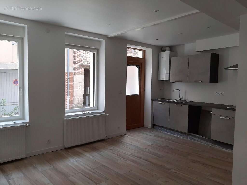 Maison à SAINT-JUST-SAINT-RAMBERT