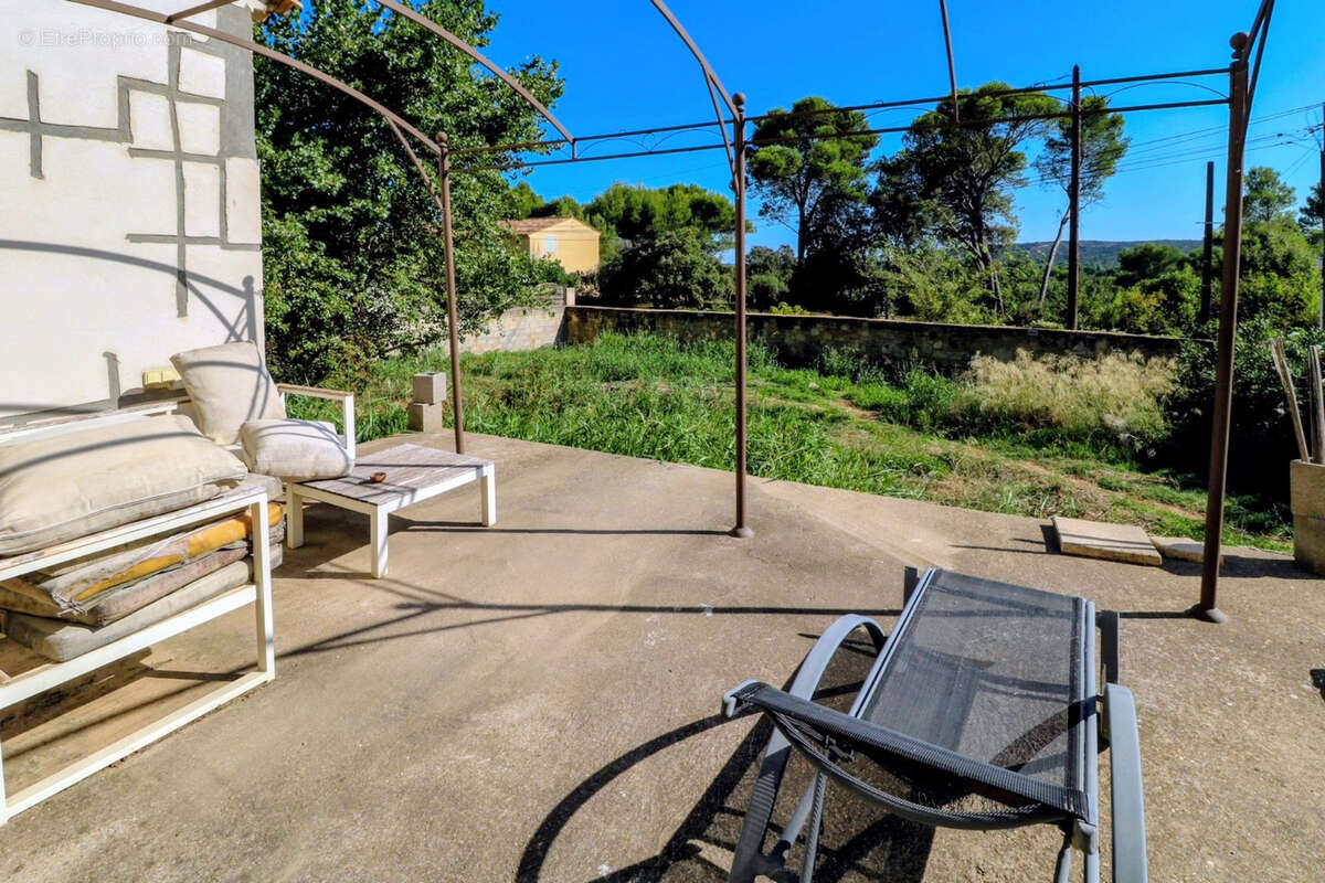 Maison à VERS-PONT-DU-GARD