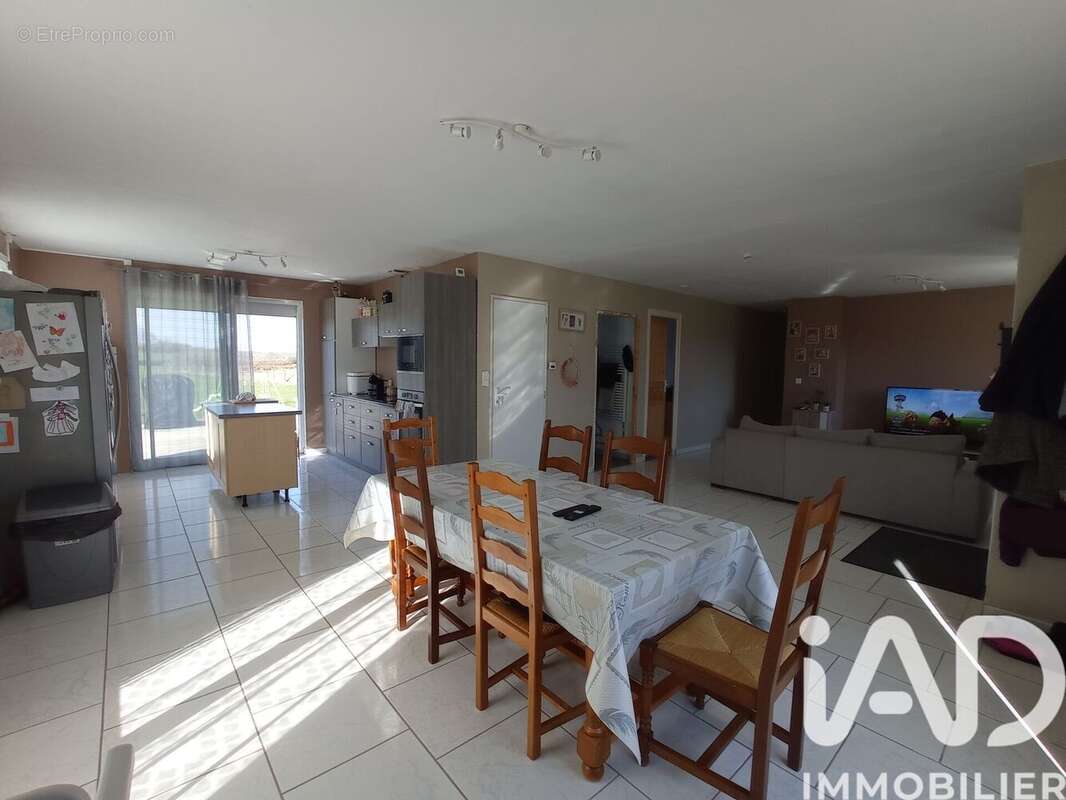 Maison 115 m² à Maligny  - photo 3