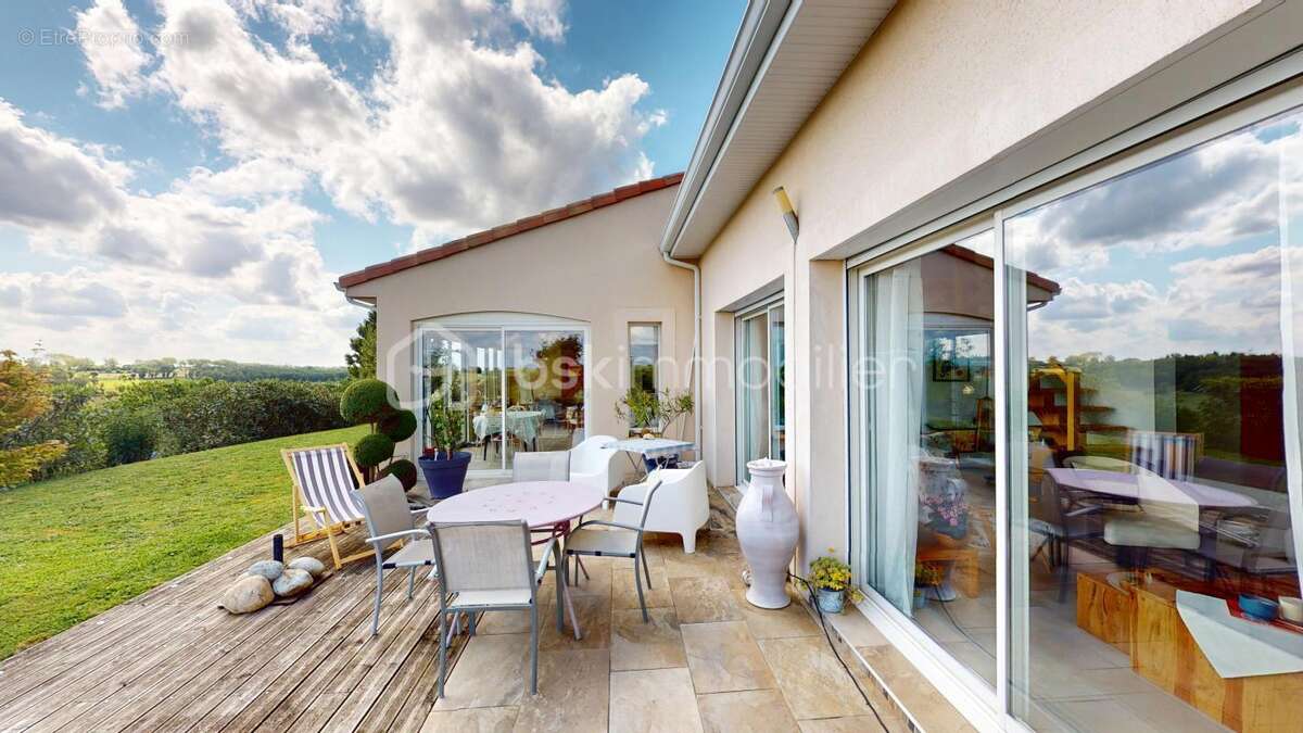 Maison à VILLEFRANCHE-DE-LAURAGAIS