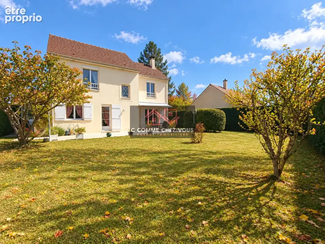 Maison à OZOIR-LA-FERRIERE
