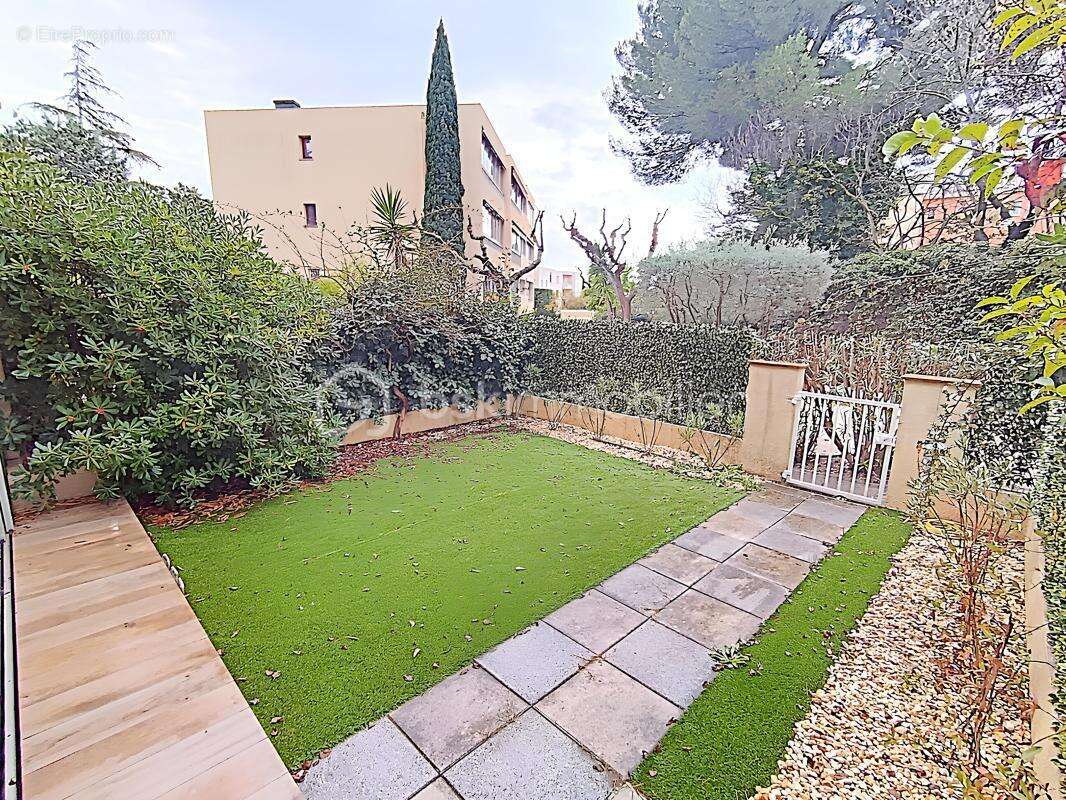 Appartement à SANARY-SUR-MER