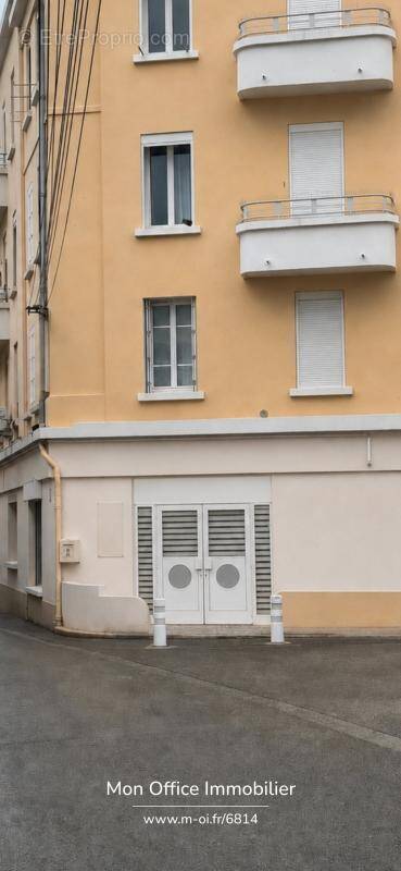 Commerce à LA SEYNE-SUR-MER