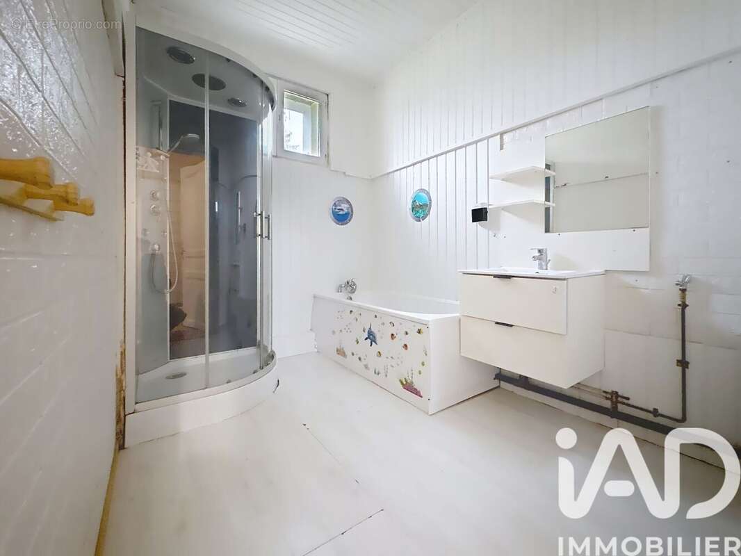 Photo 9 - Maison à LE LARDIN-SAINT-LAZARE