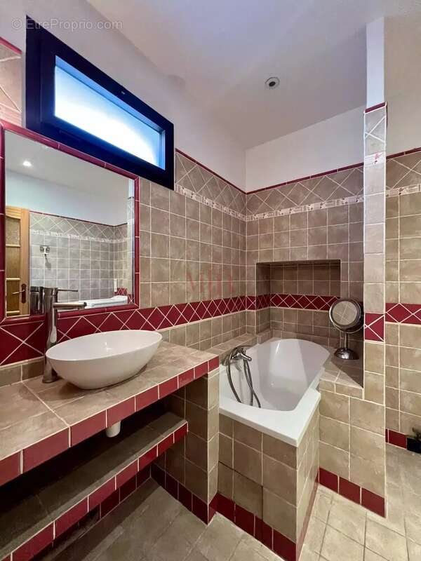 Appartement à EYRAGUES