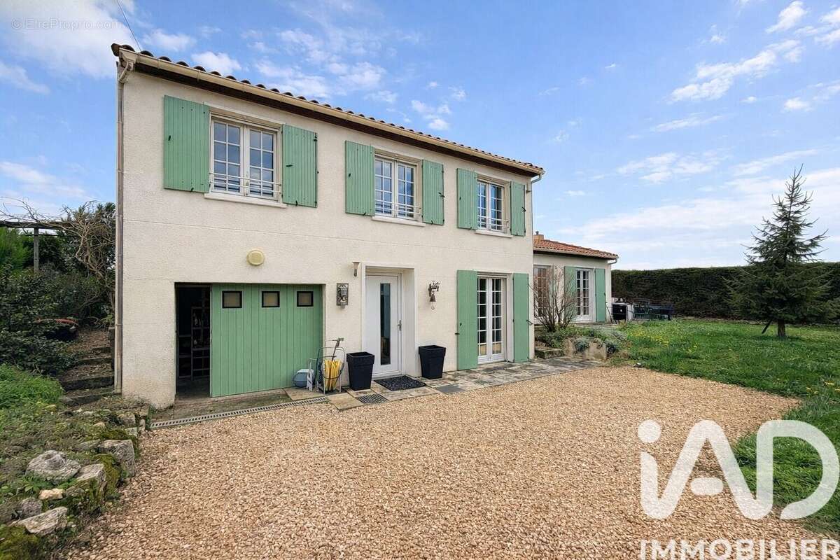 Photo 5 - Maison à SAINT-DIZANT-DU-GUA
