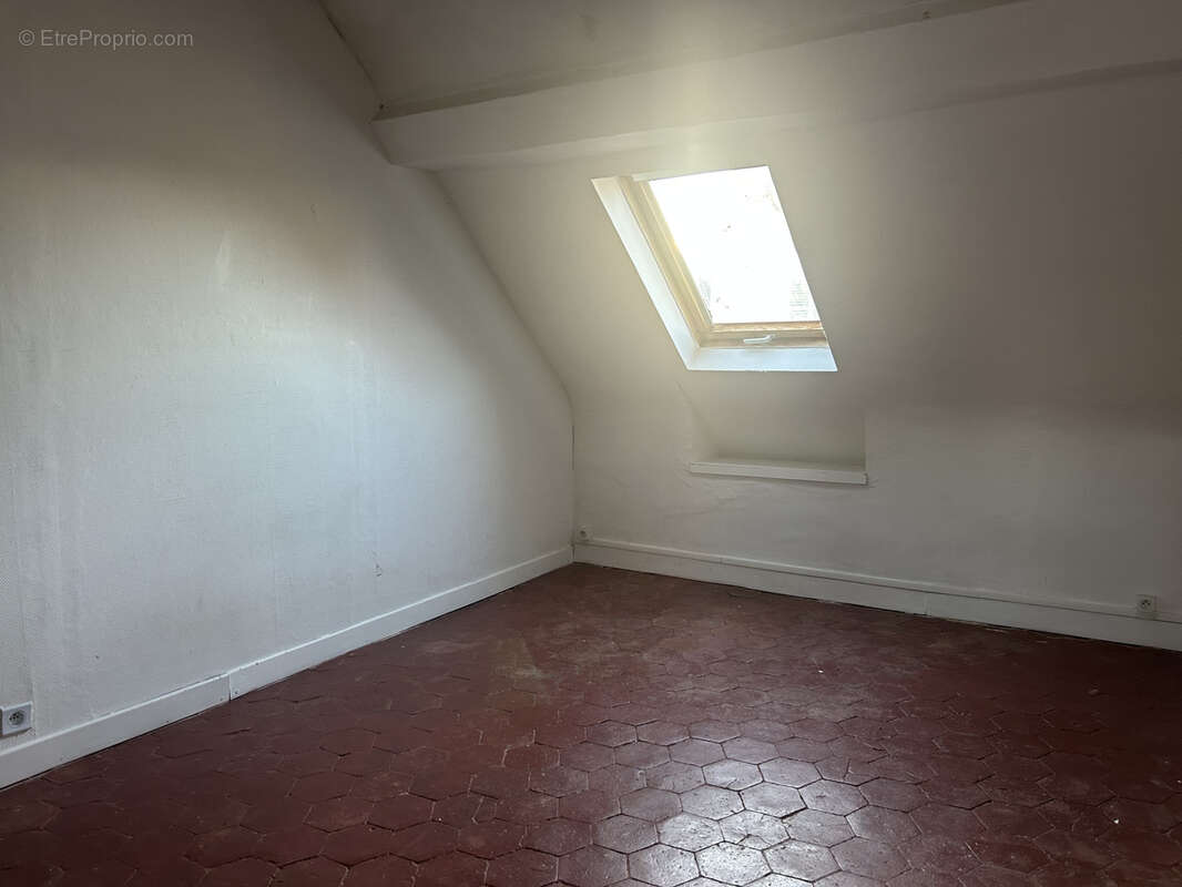 Appartement à LE MELE-SUR-SARTHE