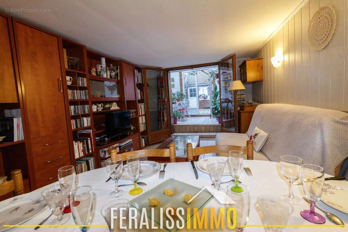 Maison à VAUX-SUR-SEINE