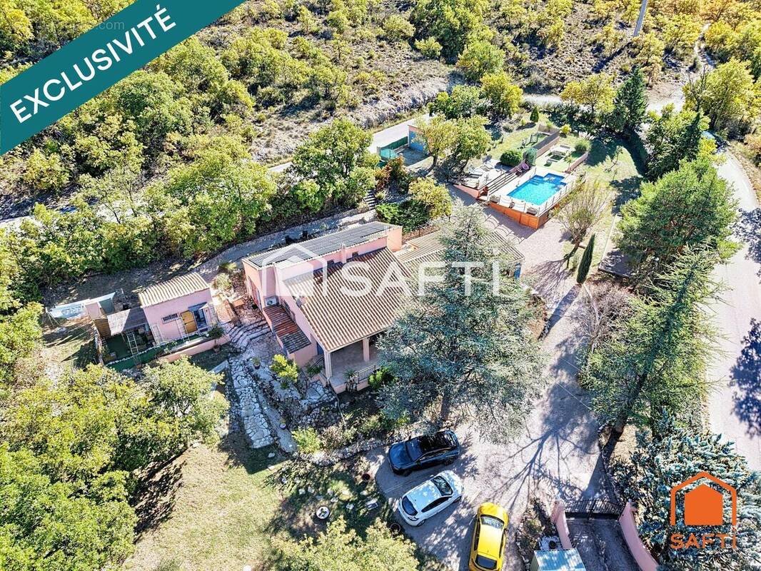 Photo 1 - Maison à AIGUINES