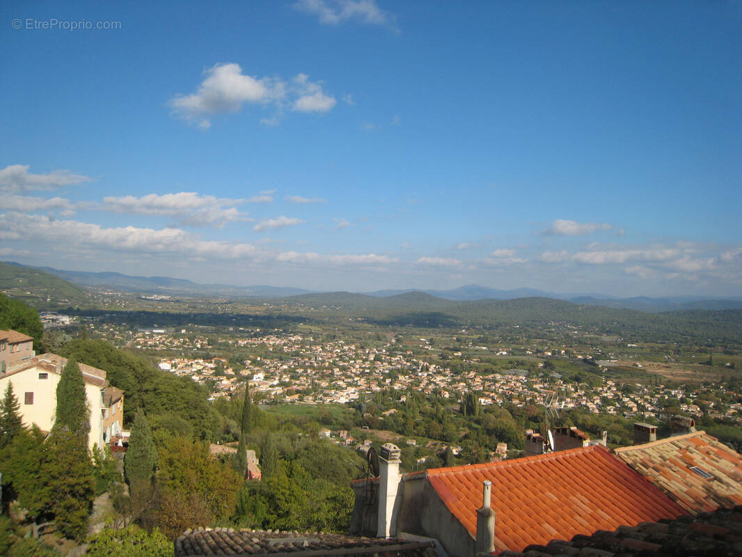 Maison à SOLLIES-VILLE